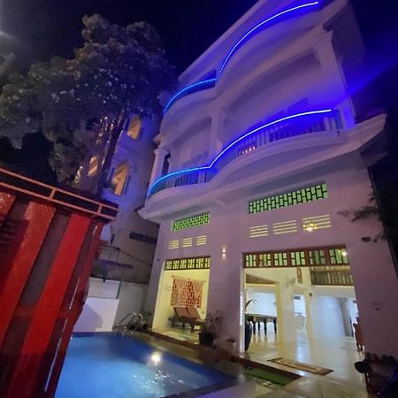 Centro Guest House シェムリアップ エクステリア 写真